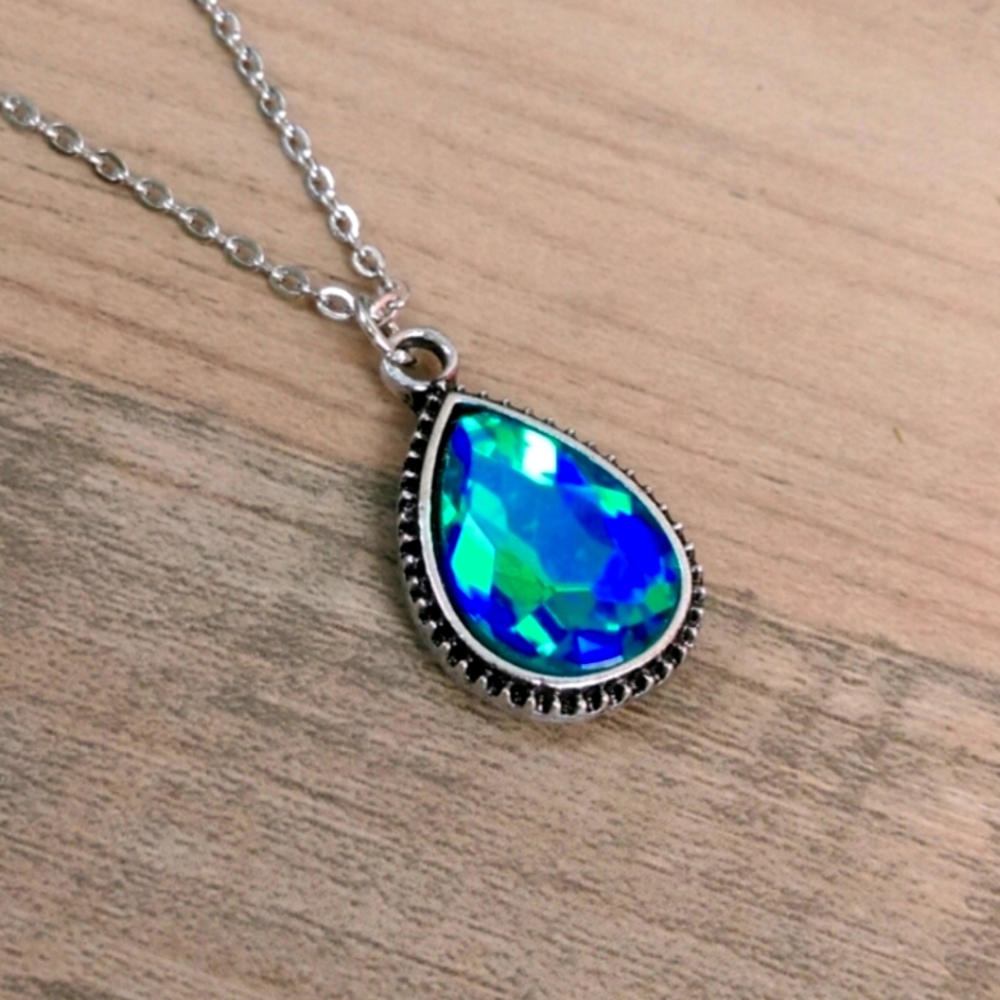 Harriet Avenue Ladies' Necklace